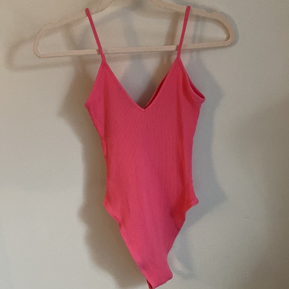 Collection SHEIN - PacSun Basics - Out From Under - Ladies Summer Crop Top Tanks - Picture 8 of 14